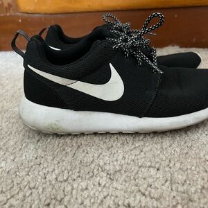 Nike Black and White Athletic Shoes